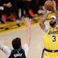 Atlanta Hawks vs Los Angeles Lakers 1/3/25