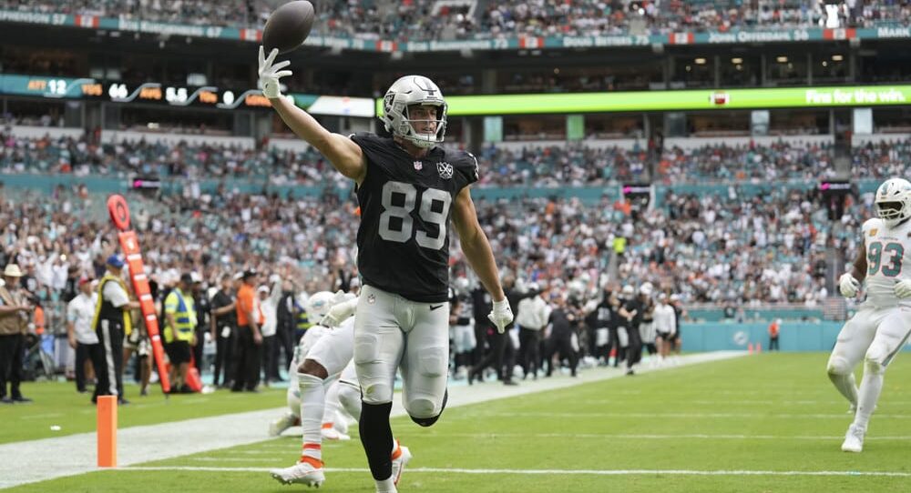 Rams vs Raiders prediction
