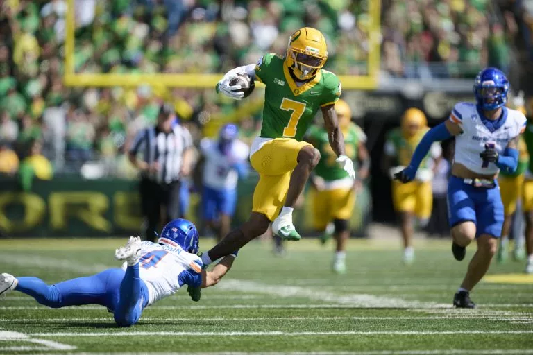 Northwestern vs Oregon Picks, Prediction, Odds, and Line Movement for Saturday October 31 2026